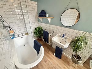 Photo 29- click for photo gallery